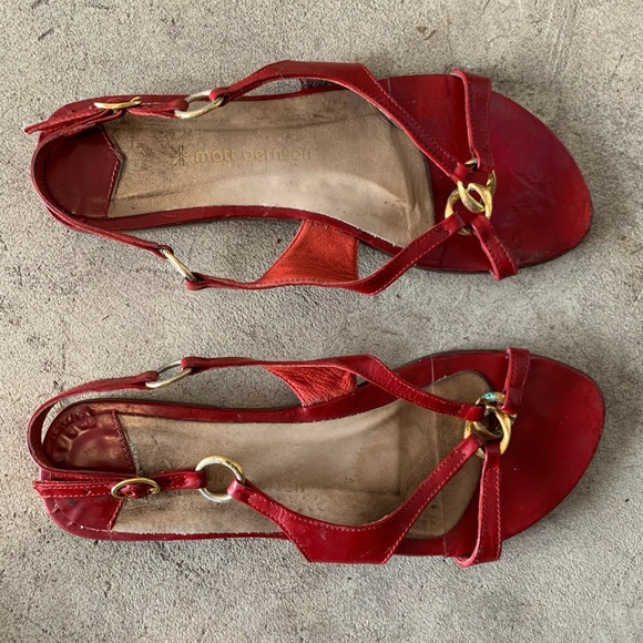Matt Bernson Red Sandals - Picture 4 of 8